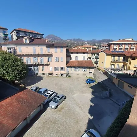 Carla Apartament Intra
